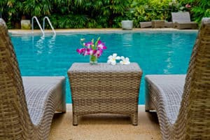 Read more about the article Refresh your Yard with Some Newport Beach Spring Cleaning